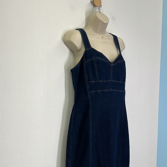 White House Black Market - NWT Dark Denim Fitted Sheath Back Zip Jean Dress 10 - Picture 4 of 14